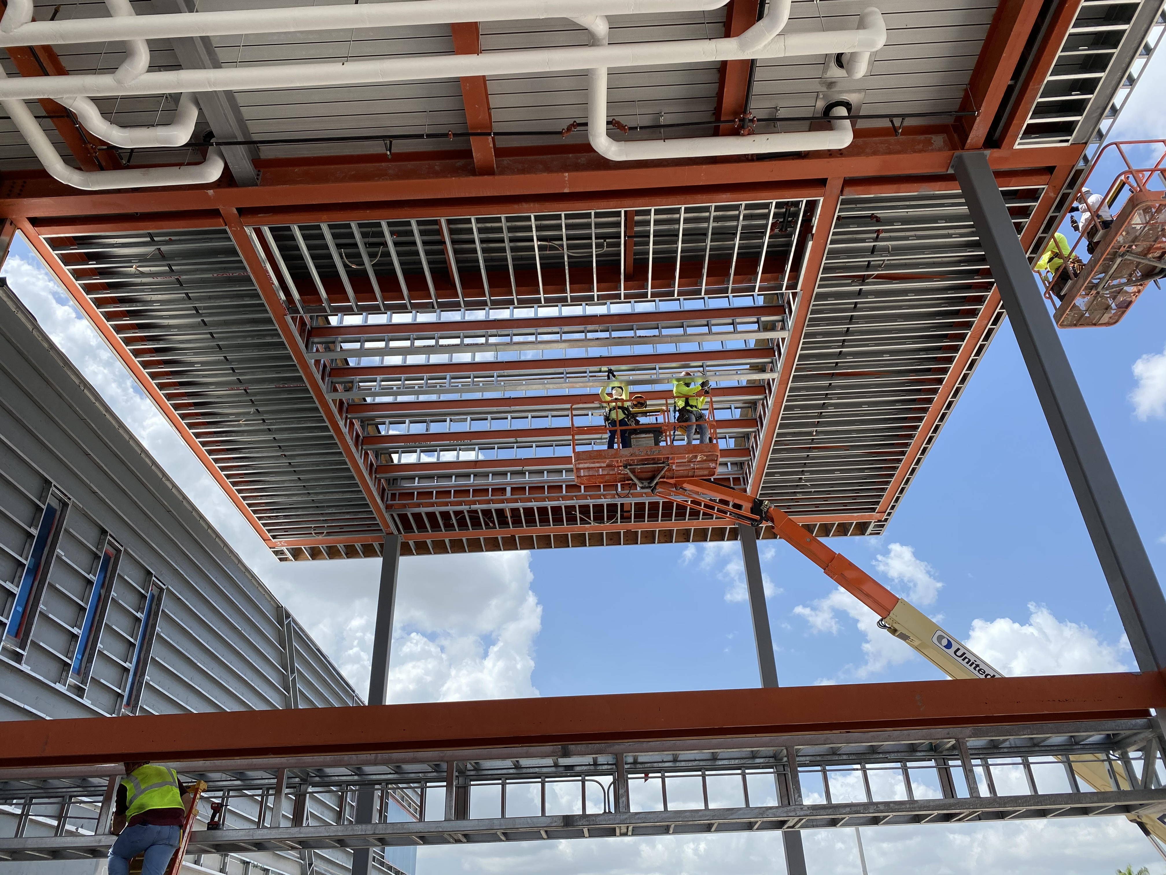 Exterior metal framing arched structure