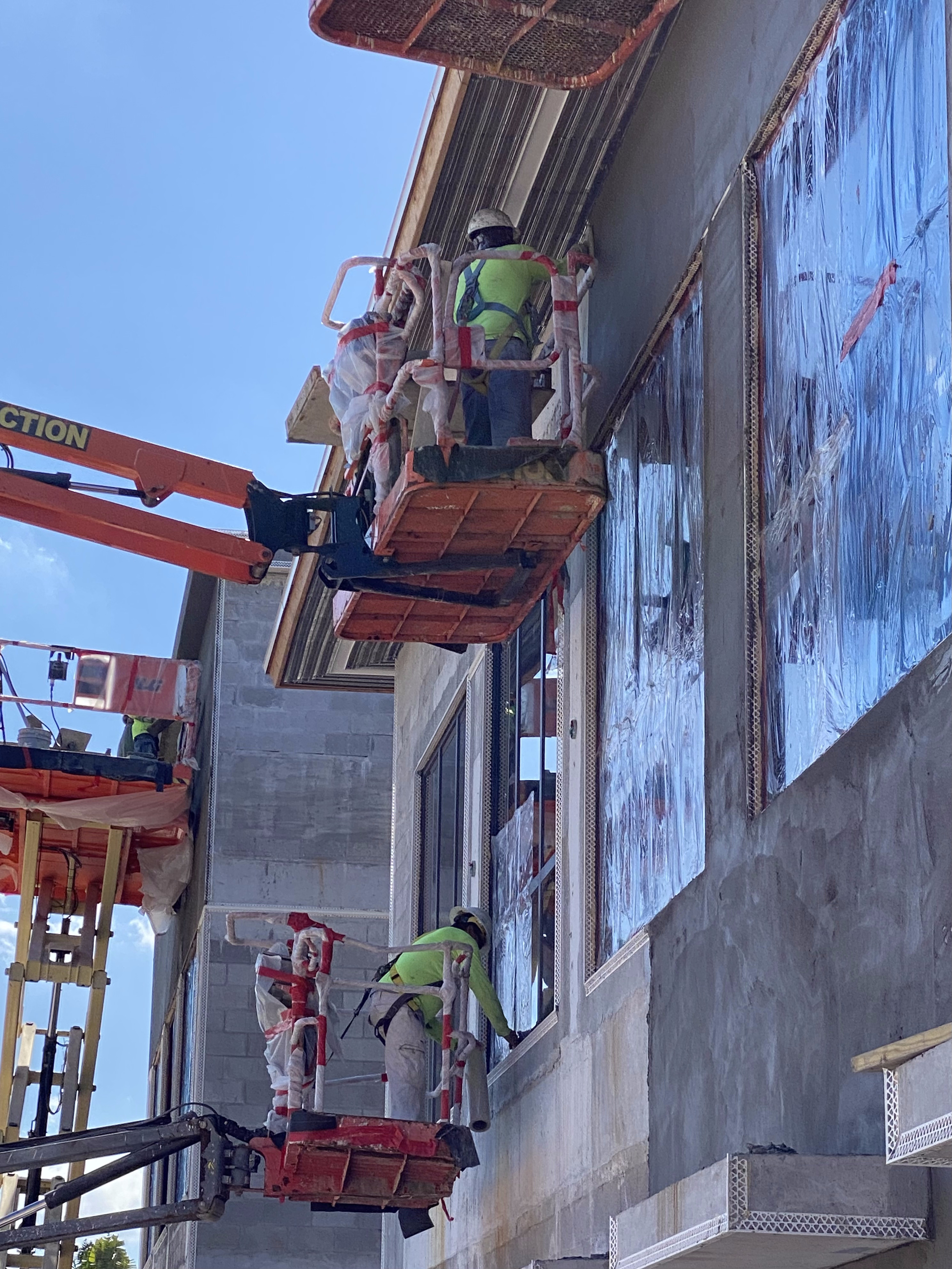 Stucco work on high-rise